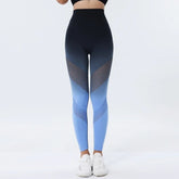 Calça Legging com Aberturas - Cut Out