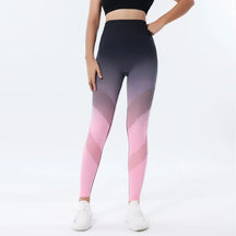 Calça Legging com Aberturas - Cut Out