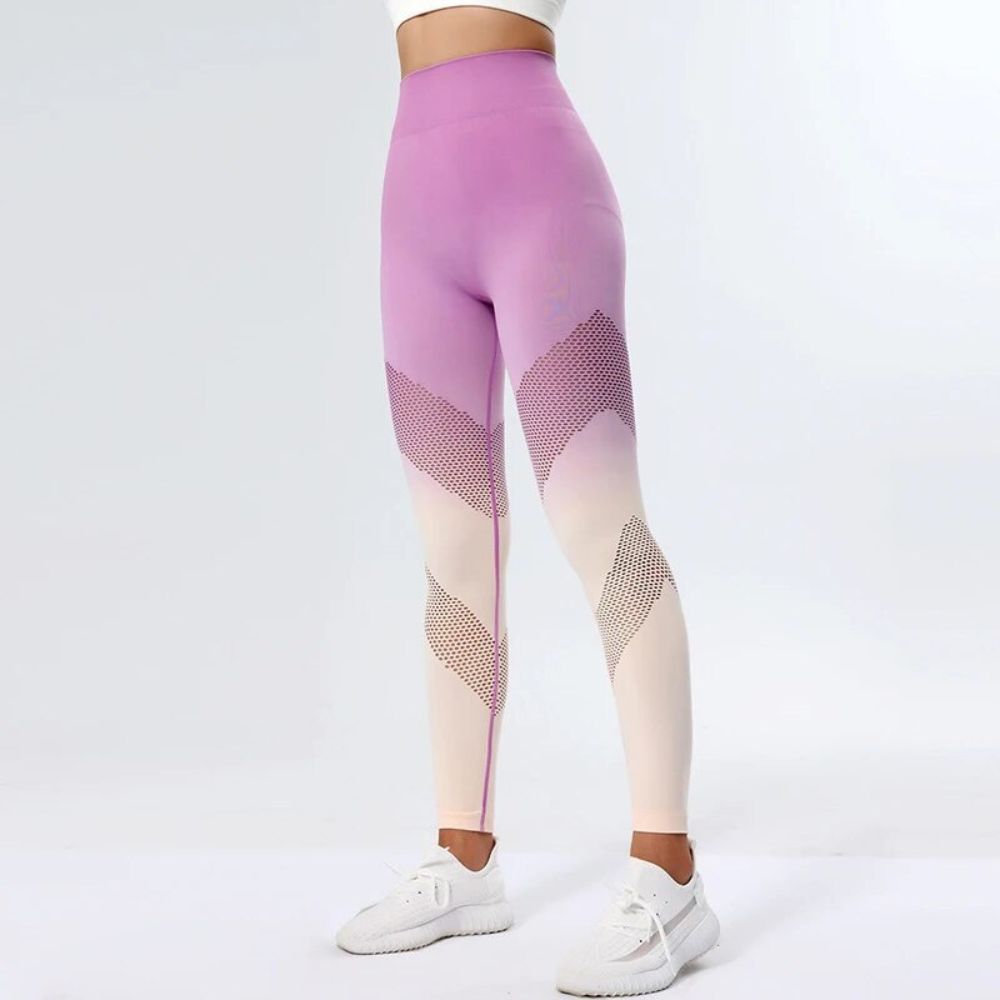 Calça Legging com Aberturas - Cut Out